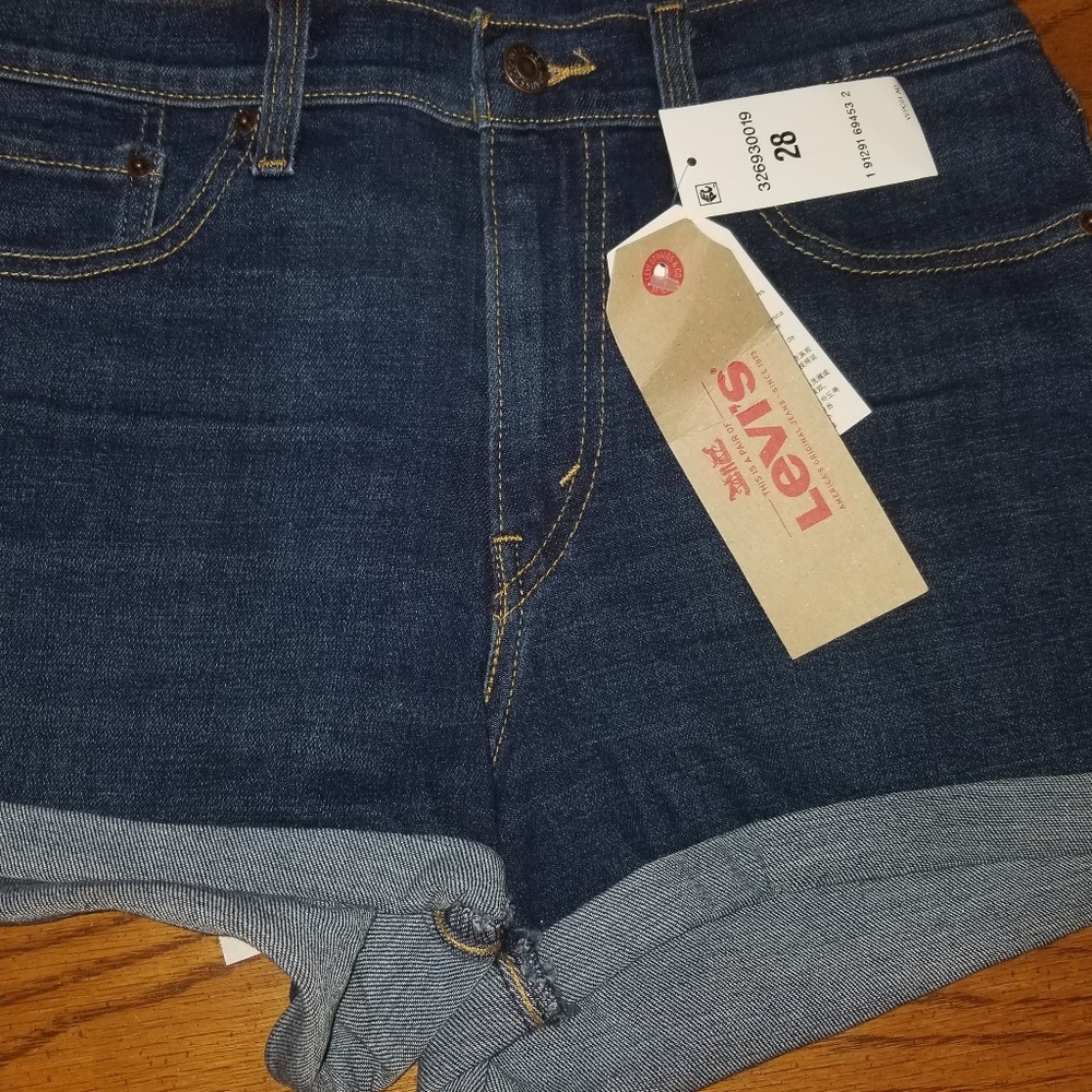 Levi's short